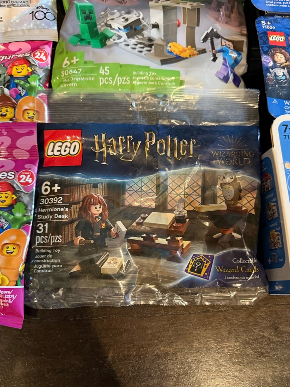 LEGO lot of 8 Disney Harry Potter Minecraft - Picture 2 of 4
